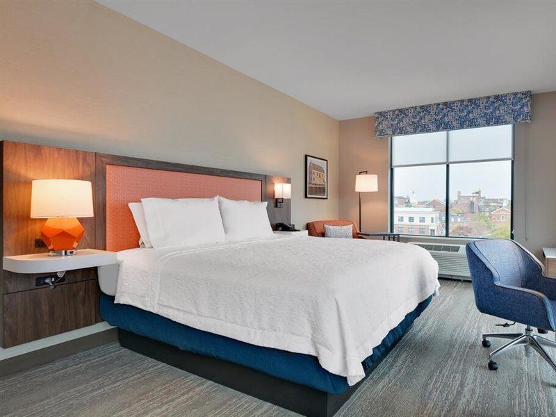 Hampton Inn Salem, Ma Exterior foto